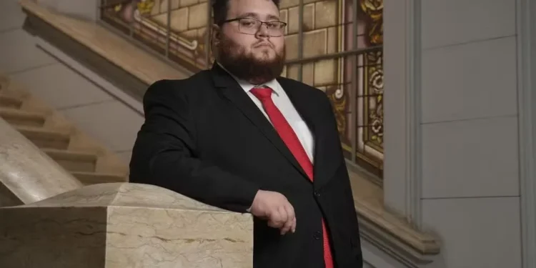 Silvano Furtado busca apoio para participar de um congresso internacional sobre deficiência — Foto: Arquivo pessoal