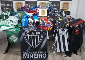 Operação apreende material esportivo falsificado • Polícia Civil