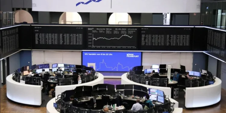 Bolsas da Europa sobem levemente antes de votação na Alemanha