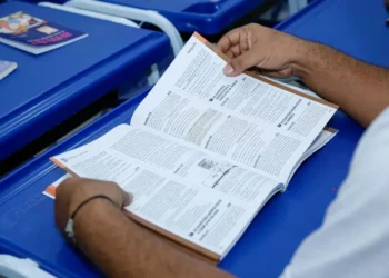 Encceja, exame em busca de certificação de ensino. — Foto: Thiago Ataíde