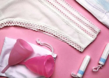 Absorvente, calcinha ou coletor: qual produto menstrual é mais ecológico?