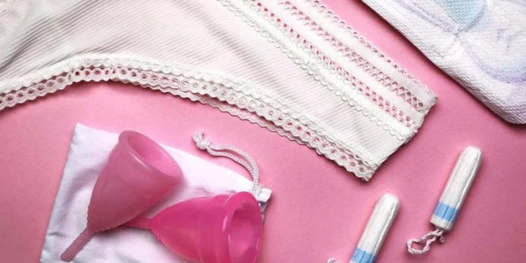 Todos os anos, são descartados 20 bilhões de produtos menstruais, somente nos Estados Unidos
crédito: Getty Images