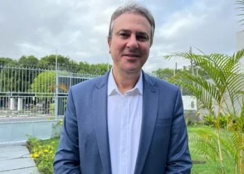 Ministro da Educação, Camilo Santana, lança projeto 'FNDE Chegando Junto' em Roraima. — Foto: Yara Ramalho/g1 RR