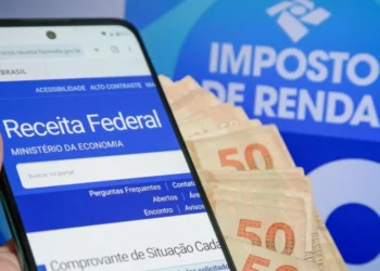 A Receita Federal orienta que o contribuinte verifique os dados bancários informados para reagendar o pagamento a partir do dia seguinte à data original • Luis Lima Jr./Fotoarena