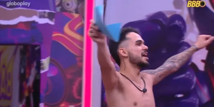 BBB25: João Gabriel conclui desafio do Barrado no Baile em menos de 3 h
