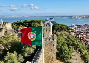 Universidades portuguesas consideram a nota do Enem em seus processos seletivos • Mylo Kaye/Unsplash