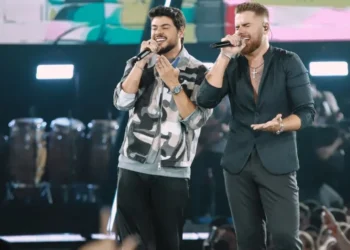 A dupla Zé Neto e Cristiano ficou fora dos palcos por quase quatro meses, superando a estimativa inicial dos três meses de tratamento do primeira voz • Allyson Moreno