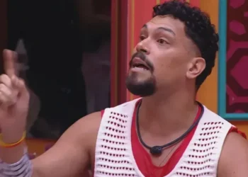 Vinicius se explica sobre o termo "pomba suja" usada no BBB25 • Reprodução/Globo