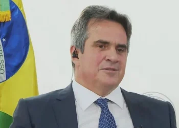 Ciro Nogueira se articula para tentar vice-presidência em 2026