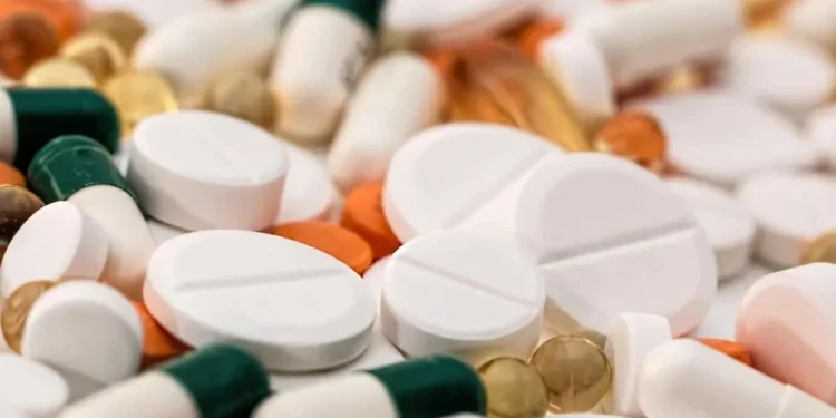 Farmacêuticos não poderão prescrever remédios tarja preta, diz especialista
