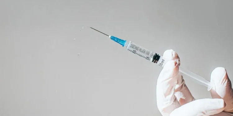 HIV: estudo aponta que PrEP injetável tem mais adesão que a medicação oral