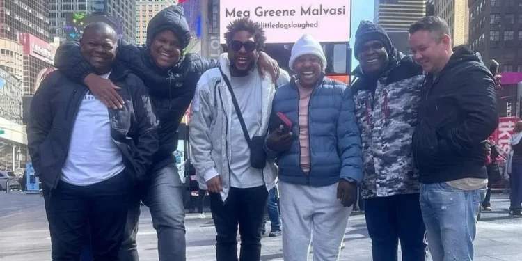 Fundo de Quintal encerra turnê que levou música brasileira aos EUA