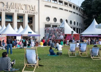 A Feira do Livro 2025 volta à Praça Charles Miller em sua quarta edição • Divulgação