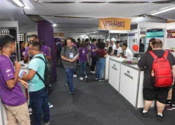 Melhores trabalhos serão premiados com troféus, medalhas, bolsas de estudo e estágios, além da oportunidade de representar o Brasil em feira internacional • Divulgação/FEBRACE