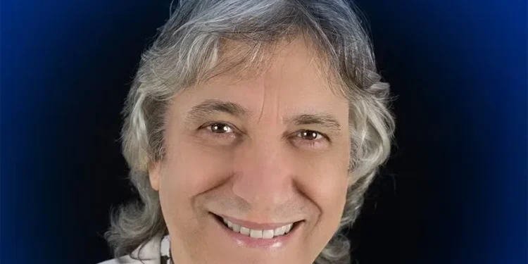 Morre aos 73 anos o cantor Ricardo Braga, o ‘sósia’ de voz de Roberto Carlos