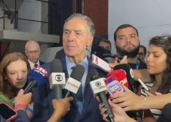 Barroso sobre Bolsonaro: “Tem direito de emitir sua opinião”