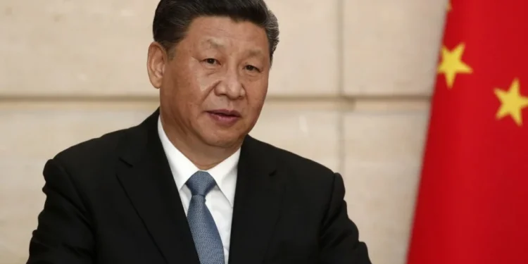 Xi pede a empresarios que proteja o comércio contra tarifas de Trump