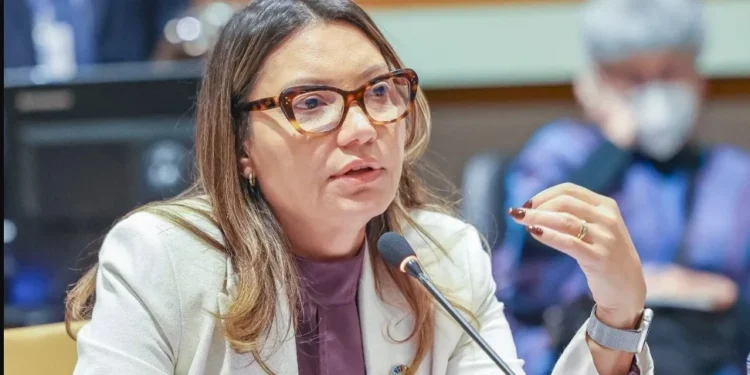 Lula: Janja “não é clandestina” e não precisa responder a “molecagem”