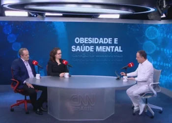 CNN Sinais Vitais com Roberto Kalil recebe Andrea Levy, psicóloga especializada em obesidade, e Adriano Segal, chefe da Psiquiatria do Ambulatório de Obesidade do Hospital das Clínicas de São Paulo • CNN