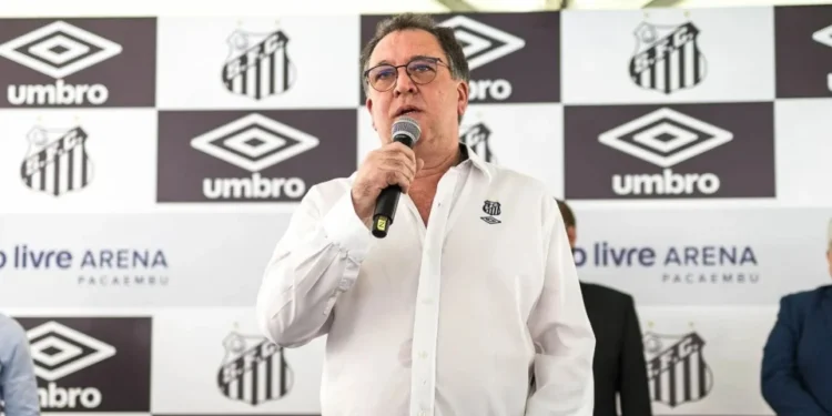 Presidente do Santos alfineta técnico: “Treina, treina e toma gols”