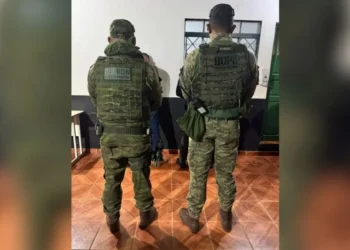 Dupla possuía mais de 10 mandados de prisão em aberto • Divulgação/PM-RO