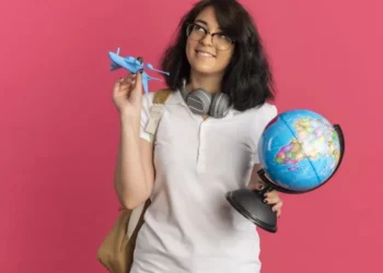 Evento terá a presença de representantes governamentais que darão apoio aos futuros intercambistas • Freepik