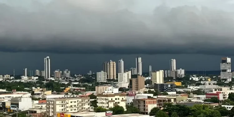 Estado tem alerta de chuvas intensas no início da semana; veja previsão