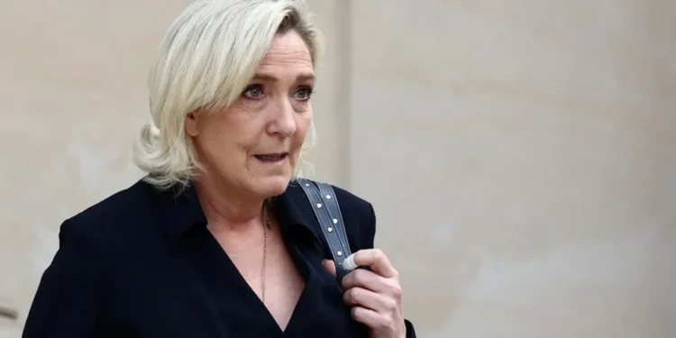 Marine Le Pen em Paris • 10/7/2024 REUTERS/Yara Nardi