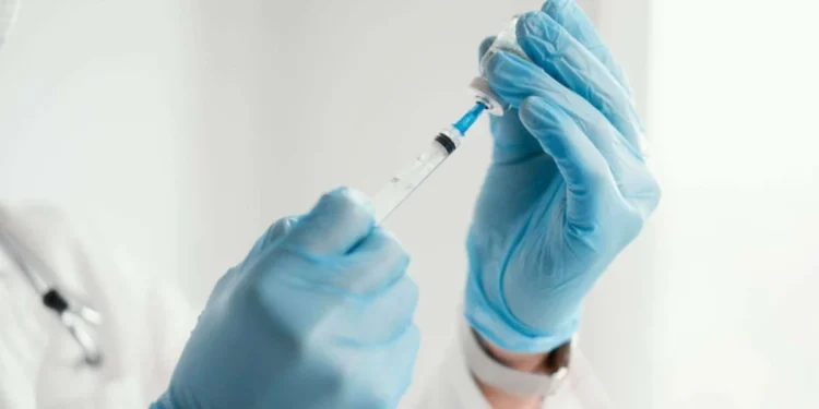 Vacina contra herpes-zoster pode reduzir risco de demência em idosos