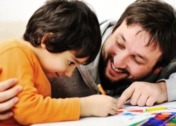 Autismo nível 1 é frequentemente confundido com timidez, alertam especialistas crédito: DINO