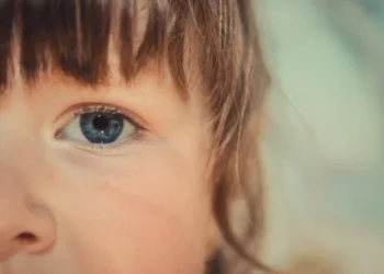 Com diagnóstico precoce e tratamento adequado, é possível controlar a pressão ocular e preservar a visão crédito: Andriyko Podilnyk/ Unsplash