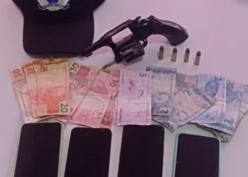 Material apreendido na ocorrência - Foto: 5º BPM /Ascom