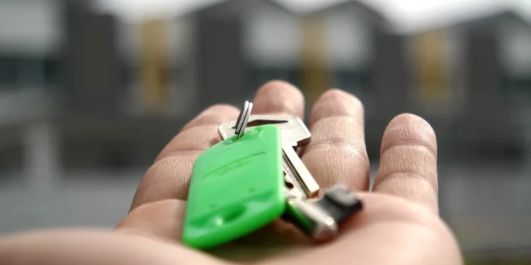 93% dos brasileiros que pagam aluguel sonham com a casa própria, aponta Datafolha; mercado imobiliário segue aquecido