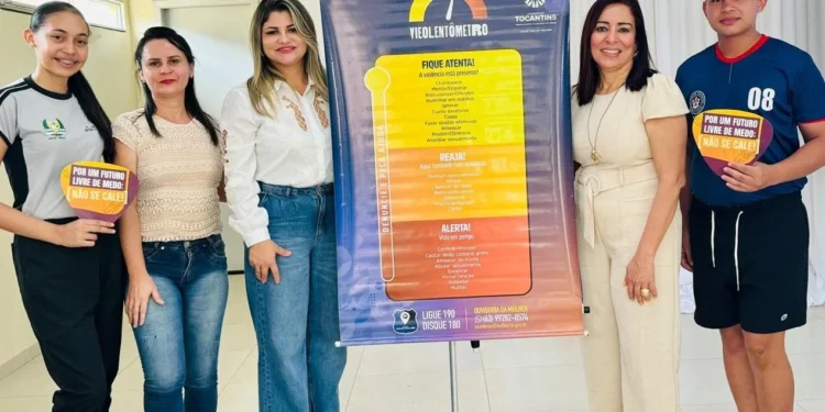 As ações reuniram representantes da comunidade, lideranças locais, órgãos da rede de proteção e a equipe técnica da Diretoria de Enfrentamento à Violência Contra a Mulher (DEVIM).