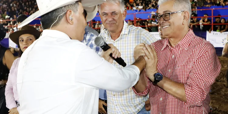 Governo do Tocantins participa da abertura do rodeio da 42ª ExpoAgro Miracema