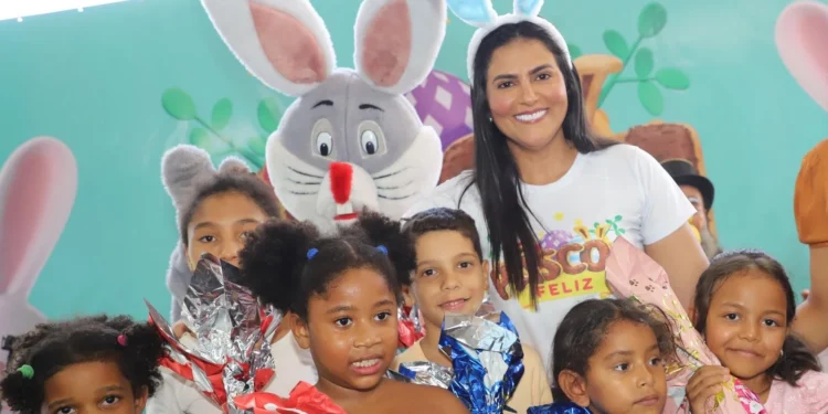 Ação tem objetivo é promover a inclusão e levar afeto para crianças de comunidades tradicionais;