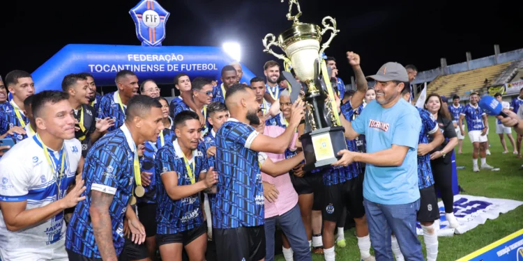 Em Araguaína, governador Wanderlei Barbosa prestigia decisão do Campeonato Tocantinense e destaca investimentos para o fortalecimento do futebol estadual
