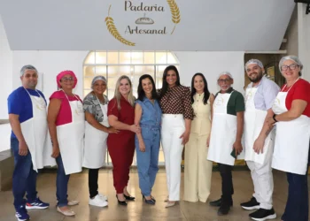 Primeira-dama do Tocantins, Karynne Sotero, e segunda-dama do Brasil, Lu Alckmin, acompanham capacitação do Projeto Padaria Artesanal