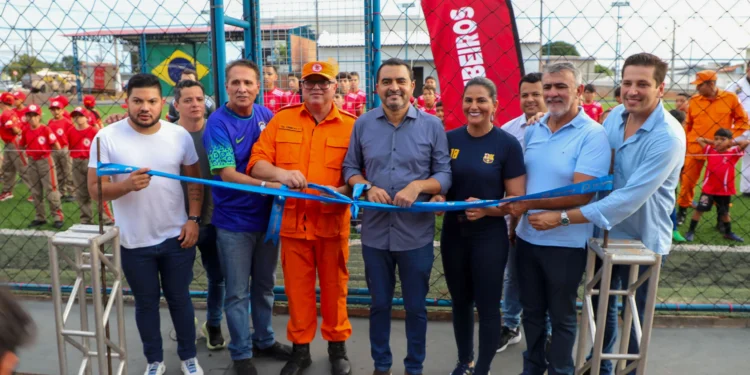Governador Wanderlei Barbosa entrega reforma e ampliação com arena esportiva do 2º Batalhão de Bombeiros Militar, em Araguaína