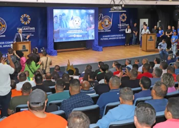 Governo do Tocantins promoveu a revitalização de quadras poliesportivas e ginásios, oferecendo espaços mais amplos, modernos e adequados para a prática esportiva e o lazer - Antônio Gonçalves/Governo do Tocantins