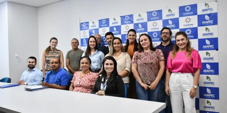 Adapec apresenta o programa estadual de educação sanitária às instituições parceiras