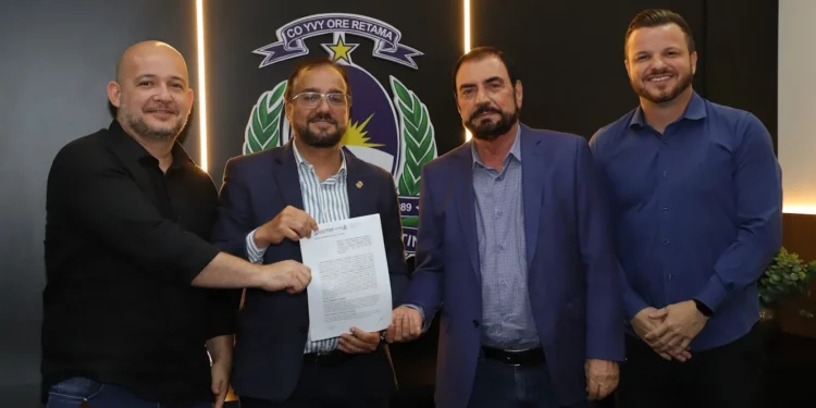 O termo de cooperação assinado entre Sics e Jucetins vai possibilitar ainda mais descontos em serviços e produtos - Foto: Adilvan Nogueira/Governo do Tocantins