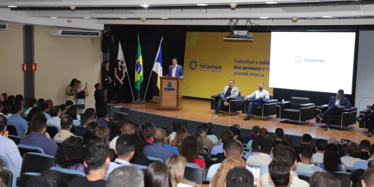 Fórum foi aberto com fala de autoridades e representantes do setor