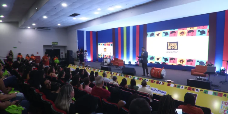 Governo do Estado reúne educadores dos 139 municípios em encontro presencial de Educação Antirracista do Tocantins