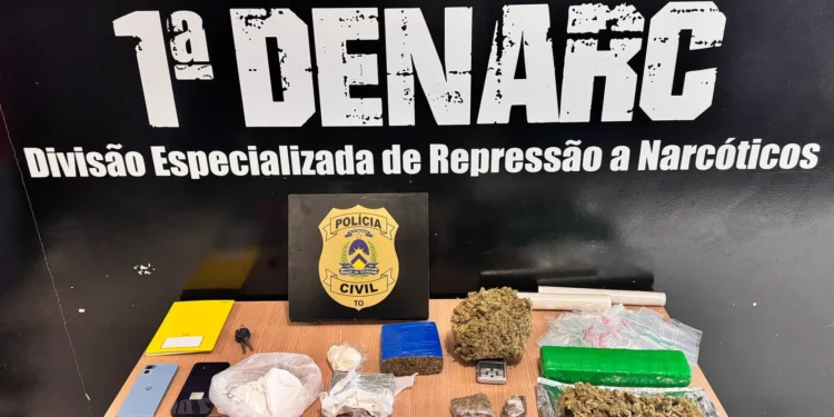 Drogas e insumos utilizados para o tráfico de drogas foram apreendidos pelos policiais civis - Alessandro Ferreira/Agência Tocantins