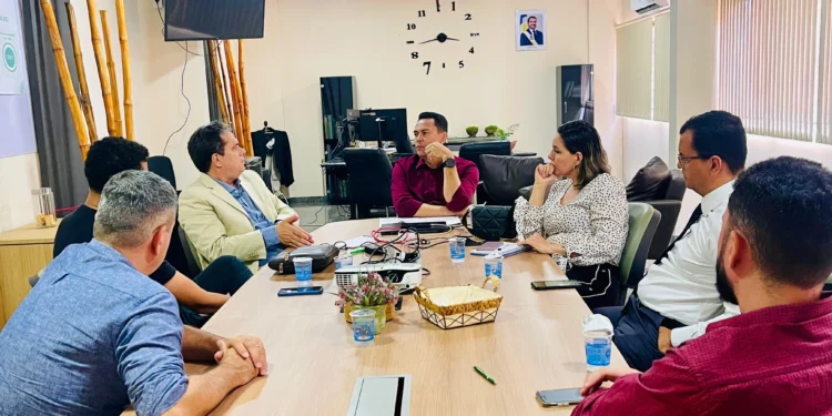 Aproest e Naturatins se reúnem para tratar da decisão judicial sobre o uso da água na irrigação