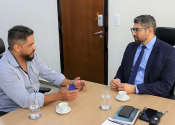 Secretário da Segurança Pública recebe superintendente da Abin em visita institucional - Jodacy Filho / Governo do Tocantins