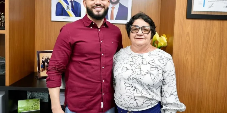 Tupiratins recebe R$ 100 mil destinados por Léo Barbosa para instalação de parques infantis