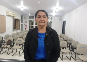 Eva Vieira indica construção de passarela em Lajeado