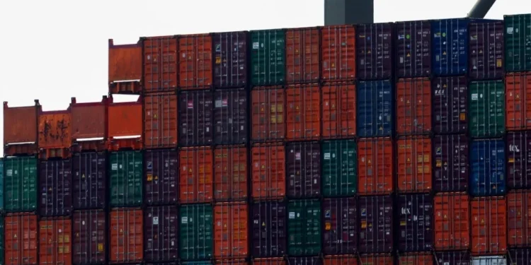 Camboja anuncia redução imediata de tarifas sobre exportações dos EUA